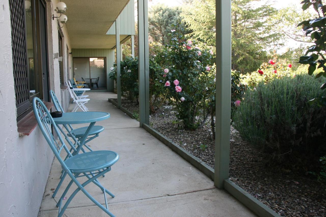 Jindy Inn Jindabyne Exterior photo