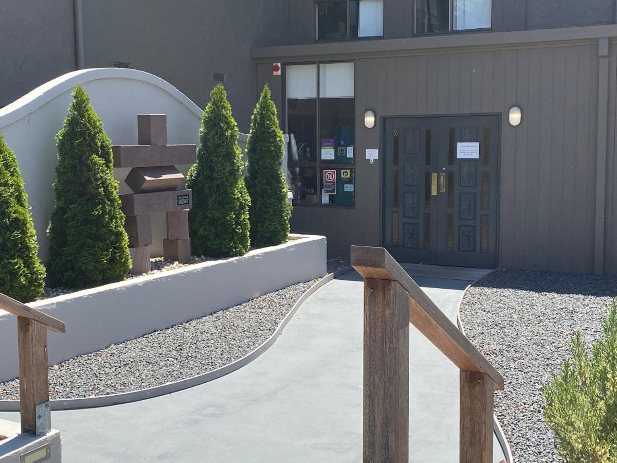 Jindy Inn Jindabyne Exterior photo